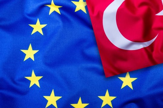 Καμία πρόοδος όσο συνεχίζει να απειλεί κράτη-μέλη της Ε.Ε.