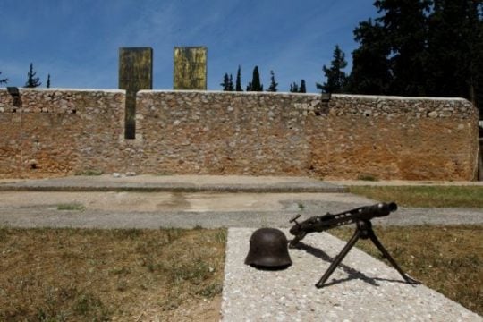 Αγώνας δρόμου για τους 200 εκτελεσθέντες στην Καισαριανή