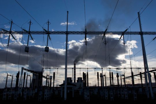 Τρεις φορές πάνω σε σχέση με πέρυσι η τιμής της ηλεκτρικής ενέργειας