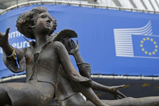 Καταπέλτης η έκθεση διεύρυνσης της Κομισιόν για την Τουρκία