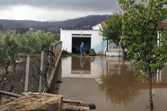 Οι πυρκαγιές και οι πλημμύρες αποκαλύπτουν!