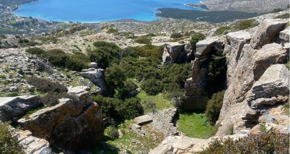 Οι ανεμογεννήτριες πνίγουν τους κατοίκους και τις αρχαιότητες