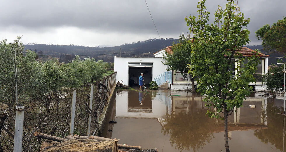Δυνατή μπόρα 2 ώρες, ζημιές αμέτρητες, θωράκιση μηδέν