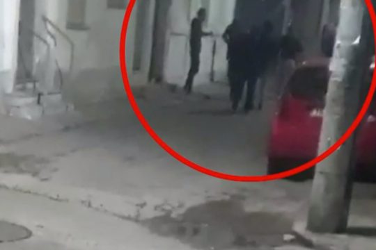 Βίντεο ντοκουμέντο από την επίθεση φασιστών σε μετανάστες στην Κοκκινιά