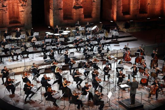 Ο «Μάρκος Μπότσαρης» τραγουδά μπελ-κάντο