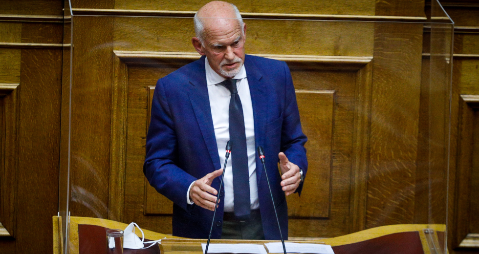 «Πατάει γκάζι» ο Γ. Παπανδρέου μετά την αρχηγική παρέμβαση