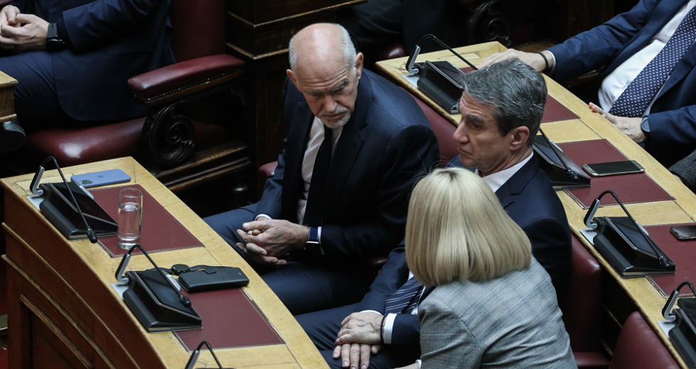 Έντονη κινητικότητα στο ΚΙΝ.ΑΛΛ. μετά την αρχηγική παρέμβαση Παπανδρέου
