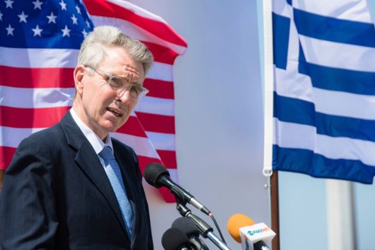 Οι βάσεις, ο Τζέφρι Πάιατ και το λάθος του «Σκάι»