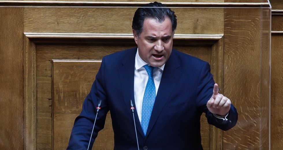 Υπουργός… προστασίας των καταδιώξεων