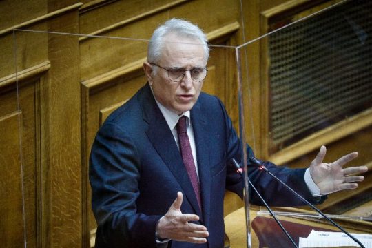 Στήριξη στους μικρούς επαγγελματίες