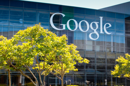 Πρόστιμο έως και 20% του τζίρου της Google θα επιβάλλει η Ρωσία