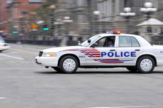 Αστυνομικοί τραυματίστηκαν από πυρά συναδέλφου τους στο Σικάγο