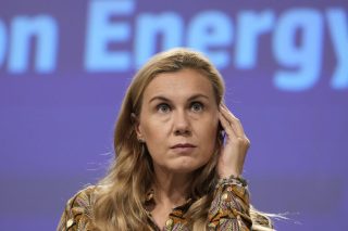 Ανοίγει τη «βεντάλια» των δαπανών η Ευρωπαϊκή Ενωση