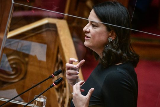 Φρένο πανικού Κεραμέως στη μαζική αντίδραση των εκπαιδευτικών