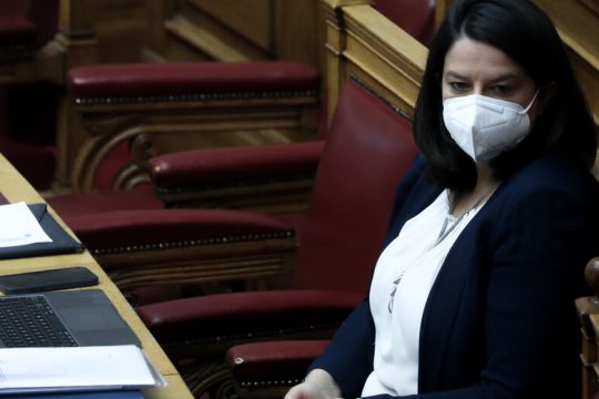 Νέα αγωγή Κεραμέως για την αξιολόγηση κατά της ΑΔΕΔΥ