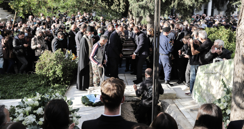 Στην τελευταία της κατοικία η Φώφη Γεννηματά