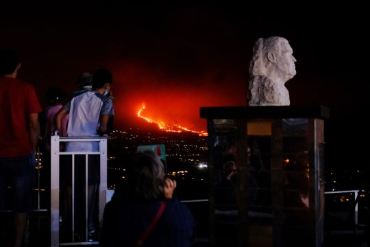 Το ηφαίστειο στη Λα Πάλμα συνεχίζει να «βρυχάται»