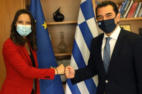 Δωρεά 1 εκατομμυρίου ευρώ της Coca-Cola Τρία Έψιλον για αποκατάσταση των πυρόπληκτων περιοχών της Αττικής