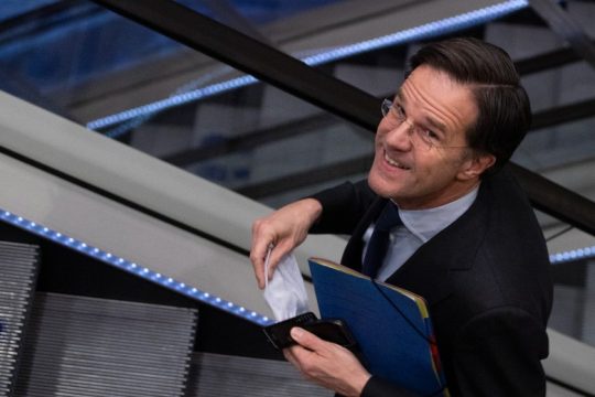 Διαπραγματεύσεις 226 ημερών για κυβέρνηση στην Ολλανδία και έπεται συνέχεια