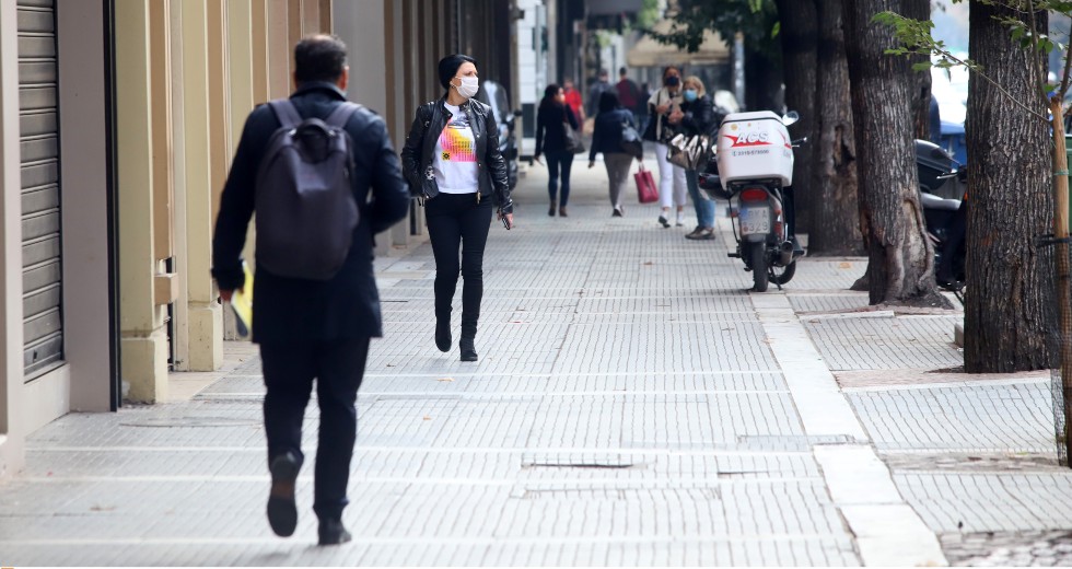 ΕΟΔΥ: 22 θάνατοι, στους 334 οι διασωληνωμένοι