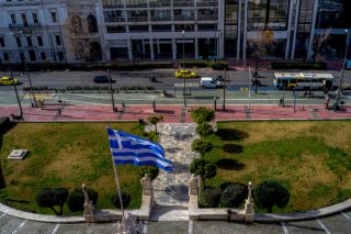 Τι «παιχνίδι» παίζεται στα πεζοδρόμια;
