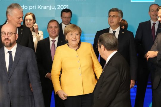 Οι 27 περιμένουν την «εργαλειοθήκη» της Κομισιόν
