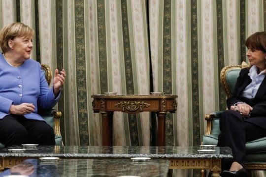 Οι διμερείς και διεθνείς σχέσεις στο επίκεντρο της επίσκεψης Μέρκελ στην Αθήνα