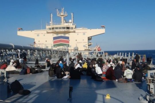 Αναχώρησαν από την Κρήτη οι μετανάστες που φιλοξενούνταν σε κατασκήνωση