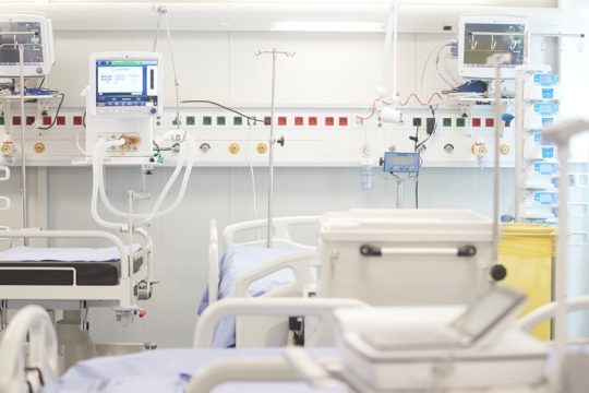 Αστικοί θρύλοι και δραματικές αλήθειες για τα νοσοκομεία της Βόρειας Ελλάδας