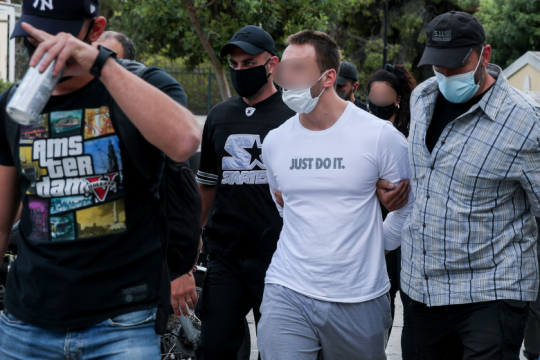 Στη φυλακή ο ληστής της τράπεζας στη Μητροπόλεως και η φίλη του
