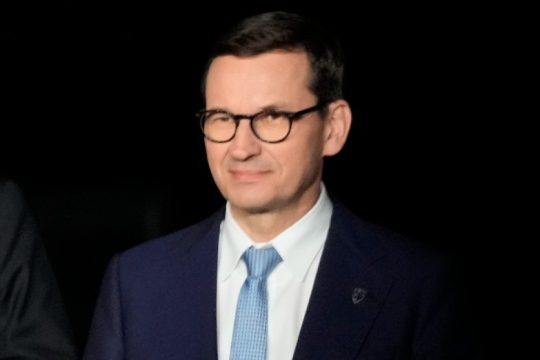 Πολωνός πρωθυπουργός: Σεβόμαστε το ευρωπαϊκό δίκαιο, αλλά…