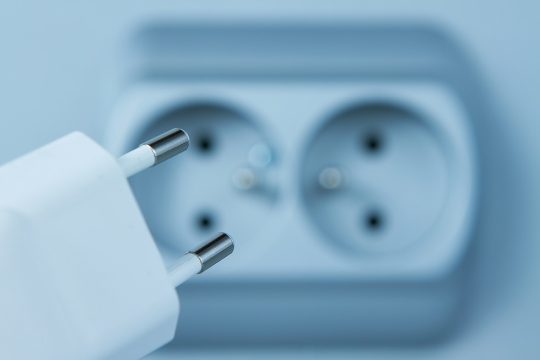 Εκτός ελέγχου οι τιμές ρεύματος και αερίου
