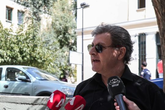 Νίκος Κουρής: Δεν διεκδικώ τίποτα από την περιουσία του Μίκη Θεοδωράκη