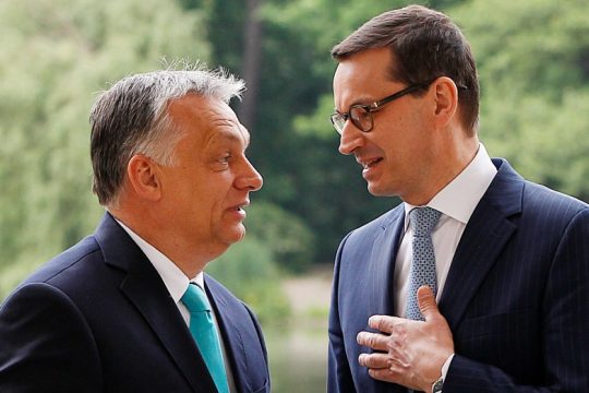 Επιμένει η Πολωνία παρά τις δηλώσεις περί σεβασμού του ευρωπαϊκού δικαίου