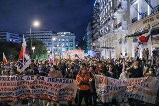 Ξανά στους δρόμους οι εκπαιδευτικοί