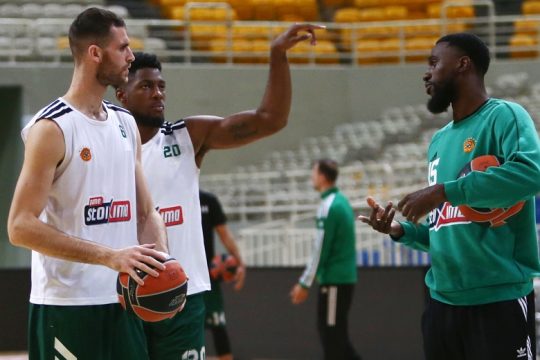 Διπλός «πονοκέφαλος» στον Παναθηναϊκό