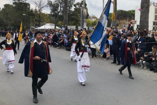 Με παρελάσεις και μέτρα τιμήθηκε στην Κρήτη η επέτειος της 28ης Οκτωβρίου