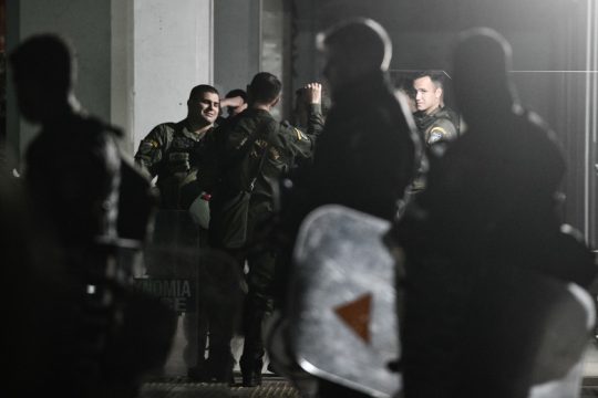Νεκρός 20χρονος από αστυνομικά πυρά: Ξεσπά η οικογένεια, παραμένουν τα ερωτήματα