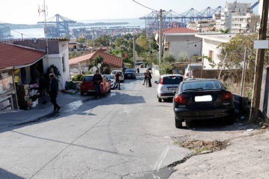 Αναζητούνται απαντήσεις για την αιματηρή καταδίωξη στο Πέραμα