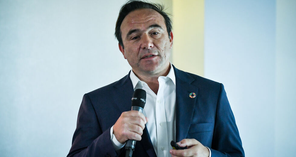 Π. Κόκκαλης: «Οικονομική και γεωπολιτική τροχοπέδη η εξάρτηση από τα ορυκτά καύσιμα»