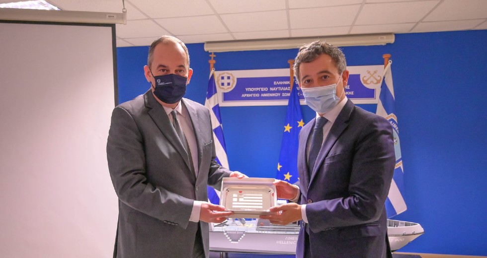 Ο Γάλλος υπ. Εσωτερικών στο υπουργείο Ναυτιλίας