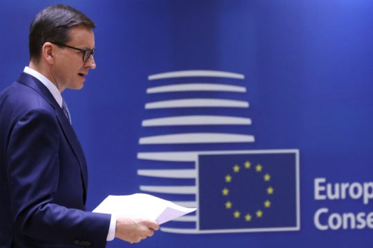 Συνεχίζει το «αντάρτικο» κατά των Βρυξελλών η Πολωνία