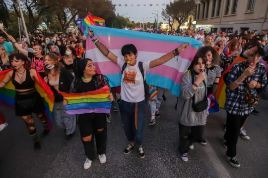 Κάτι αλλάζει… (Το Σκασιαρχείο)