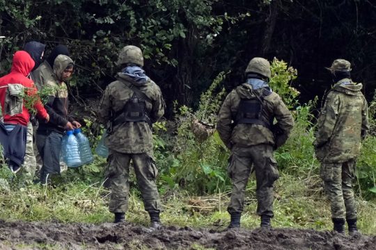 Παγίδα θανάτου σε πρόσφυγες από Γερμανούς νεοναζί