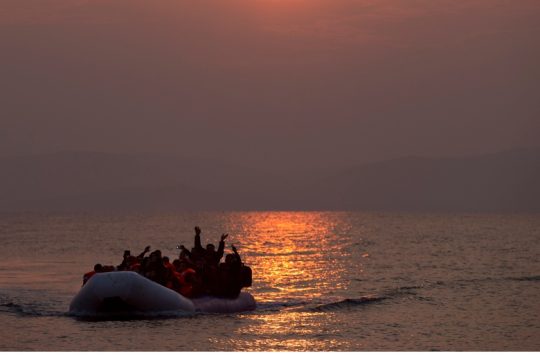 Συναγερμός για τη σωτηρία προσφύγων στην Ιταλία