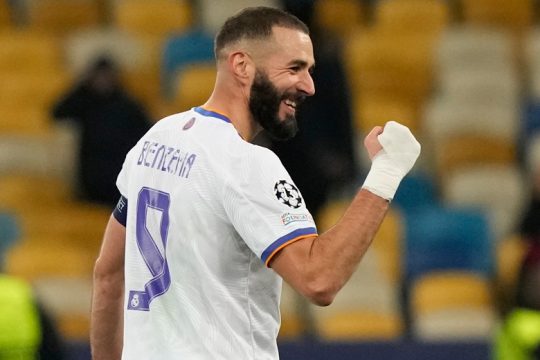 Μπέιλ και Αζάρ στον «πάγο»