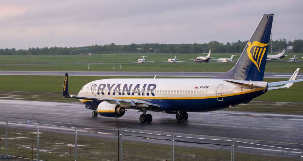 Η Ryanair δεν δέχεται επιβάτες που διεκδίκησαν επιστροφή χρημάτων λόγω Covid