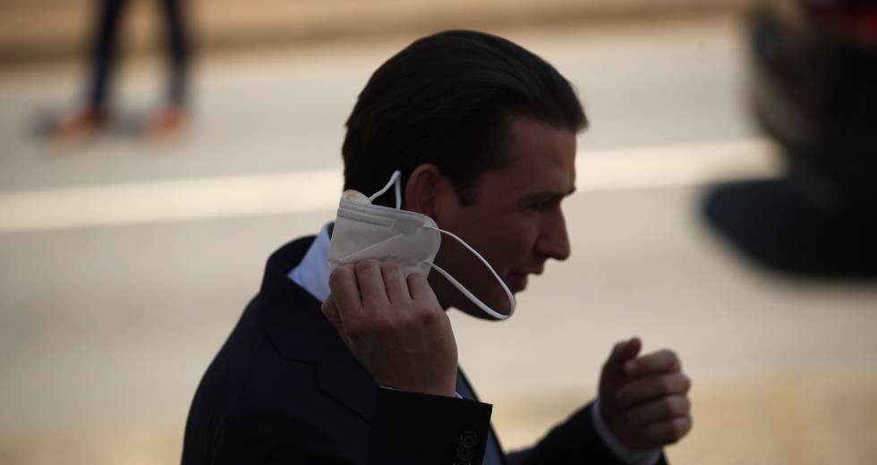 Παραιτήθηκε ο καγκελάριος της Αυστρίας Σεμπάστιαν Κουρτς