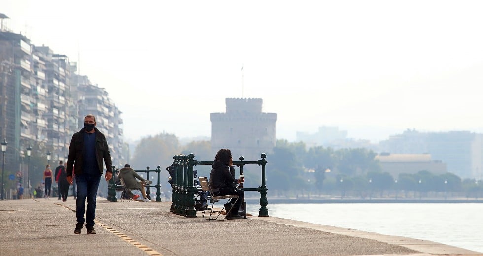 ΕΟΔΥ: 27 θάνατοι, στις 357 οι διασωληνώσεις