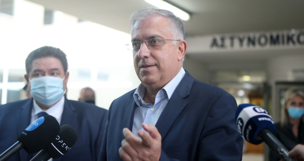 Στα χέρια του Θεοδωρικάκου το πόρισμα για το Πέραμα-Ανακοινώσεις τη Δευτέρα